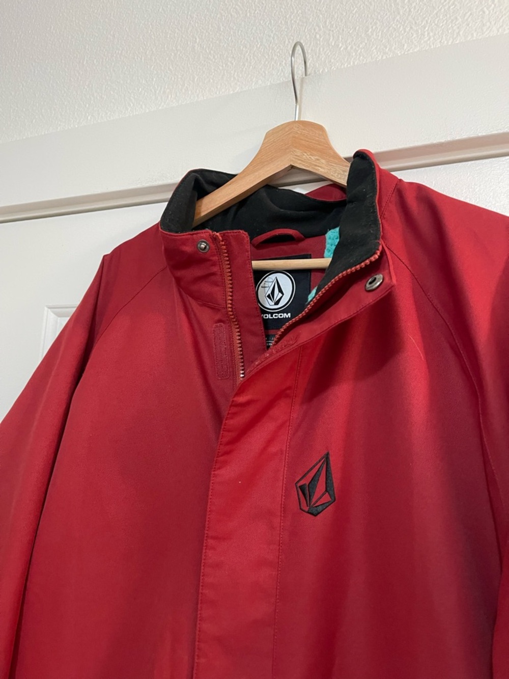 Volcom Ravraah Snowboard Jacket - Picture 8 of 11
